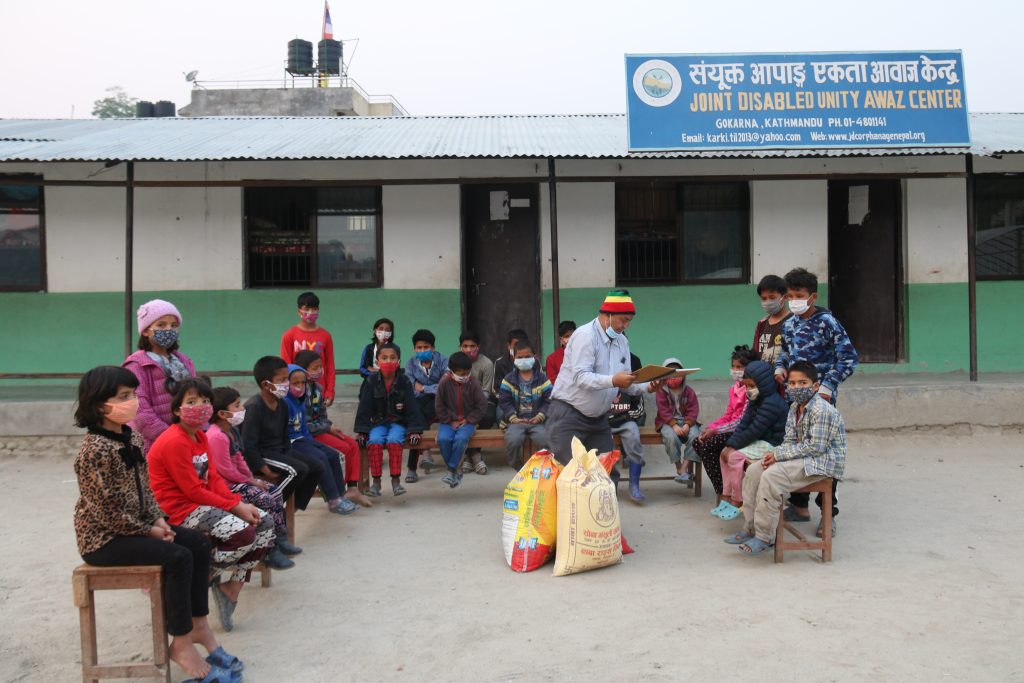 द्वन्दपिडित अबिभाबक बिहिन तथा जेल सजाए भोगिरहेका करिब ४८ बालबाबालिका खाधान्न सहयोग